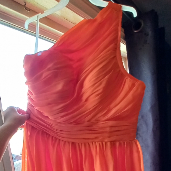 Brand new chiffon bridesmaid dresses - Picture 4 of 10
